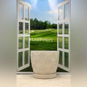Half Bloom White/Beige (MD) Ceramic Planter Pot with Saucer Attached